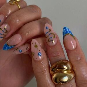 24pc Press On Nail Set from the Nail Bar 💅